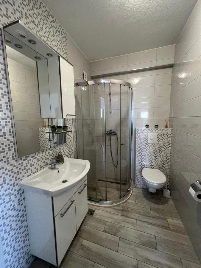 Apartments Villa Nova With Pool 마카르스카 외부 사진